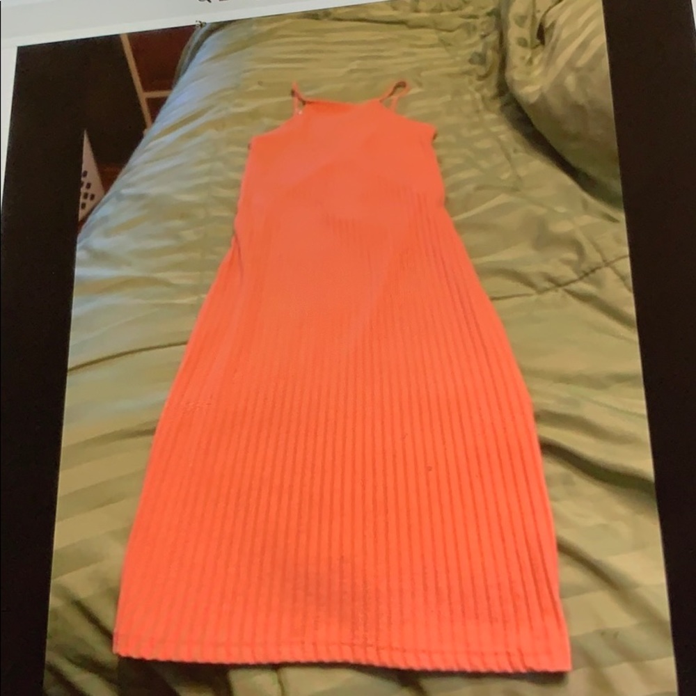 Ribbed backless dress/ body hugging - Picture 7 of 8